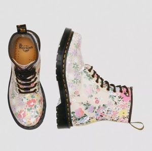 New! 1460 Floral Mash Up Leather Lace Up Boots 👢